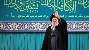 الرئيس الإيراني يتوعد بـ حرب شاملة حال الاعتداء على خامنئي