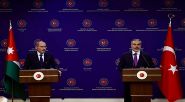 الصفدي وفيدان يناقشان المستجدات الإقليمية وتطورات غزة خلال اتصال هاتفي الصفدي وفيدان يناقشان المستجدات الإقليمية وتطورات غزة خلال اتصال هاتفي