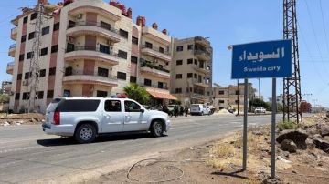 مقتل عنصر من مرتبات وزارة الداخلية السورية بالسويداء جراء خرق وقف النار مقتل عنصر من مرتبات وزارة الداخلية السورية بالسويداء جراء خرق وقف النار