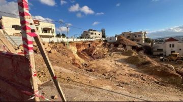 إغلاق شارع فرعي في الجبل الأخضر بجرش بسبب انهيار حفريات إنشائية إغلاق شارع فرعي في الجبل الأخضر بجرش بسبب انهيار حفريات إنشائية