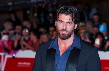 السلطات التركية تلقي القبض على ممثلين مشهورين بتهمة التورط في قضايا مخدرات السلطات التركية تلقي القبض على ممثلين مشهورين بتهمة التورط في قضايا مخدرات