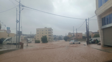 تحذيرات من خطر تشكل السيول والرياح الشديدة