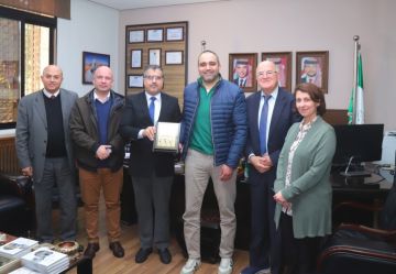 جامعة البترا تكرم خريجها محمد جبارة لتميزه في سوق العمل