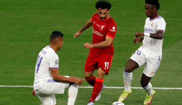 لاعب برشلونة ينصح مدرب ريال مدريد: صلاح سيحل مشاكلك