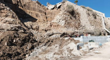 الكرك.. المباشرة بأعمال حماية جدار البركة الأثري