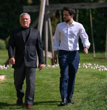 أسرة فندق لارين بلازا العقبة ترفع أسمى التهاني لجلالة الملك وولي العهد بمناسبة ذكرى الإسراء والمعراج