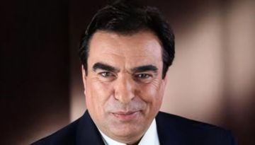 يعود الإعلامي اللبناني جورج قرداحي إلى الشاشة في رمضان 2026 عبر الموسم الثالث من برنامج الملياردير ، بجائزة مالية كبرى.