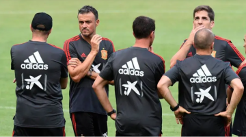  أقيل بسبب استخدام شات جي بي تي .. اتهامات تطال مدرب إسبانيا والأخير يرد