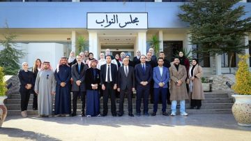 طلبة ماجستير التمريض بجامعة الزرقاء يلتقون رئيس لجنة الصحة والغذاء النيابية طلبة ماجستير التمريض بجامعة الزرقاء يلتقون رئيس لجنة الصحة والغذاء النيابية