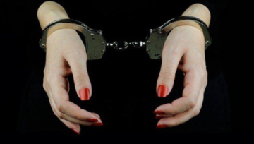 الشرطة المصرية تضبط شقيقة خبيرة تجميل أردنية شهيرة بتهمة تهريب مخدرات