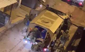 طالت أكثر من 15 مواطنا بينهم طفل .. قوات الاحتلال تشن حملة اعتقالات واقتحامات واسعة بالضفة الغربية