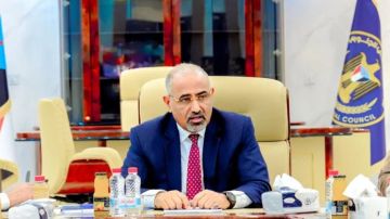 التحالف بقيادة السعودية: الزبيدي استقل سفينة متجهة لأرض الصومال