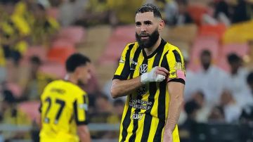 ليكيب: بنزيمة يتمرد على اتحاد جدة