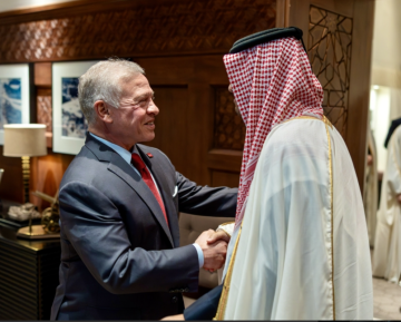 الملك يستقبل رئيس الوزراء القطري