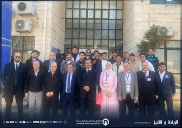 طلبة كلية علوم الطيران في عمان العربية يزورون أكاديمية الشرق الأوسط للطيران