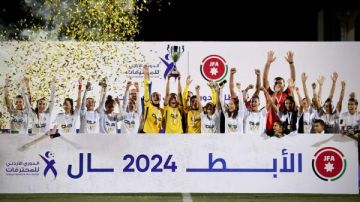 فريق الاتحاد يفوز بلقب دوري المحترفات لكرة القدم للمرة الثالثة