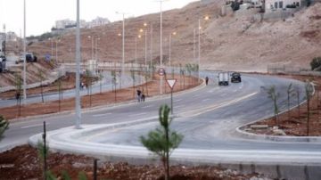 إعادة فتح كريدور عبدون أمام حركة السير بعد إزالة الأنقاض