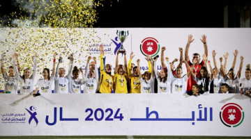 اسم شيرين على كتيب Joy Awards .. جدل حول حضورها وسط أزمتها الصحية