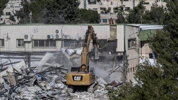 عين على القدس يناقش حملة الاحتلال الشرسة ضد الأونروا 