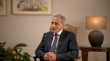 لماذا يستسهل الرسميون الظهور الاعلامي بجعبة فارغة وكلام بدون طائلة ؟!! عاجل