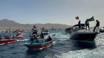 مسيرة للقوارب في العقبة احتفالا بعيد ميلاد الملك الـ64