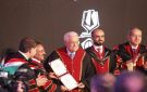 منح الرئيس الفلسطيني الدكتوراة الفخرية في العلوم الإنسانية