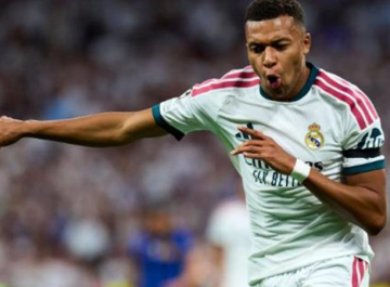 ثلاثي ريال مدريد يحضر حفل الكرة الذهبية!