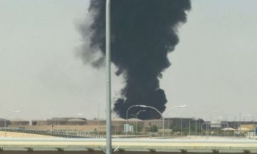سماع دوي انفجار قوي في مطار الرياض