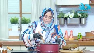 القراصة السودانية بالموز والقشدة .. حلوى بمكونات منزلية القراصة السودانية بالموز والقشدة .. حلوى بمكونات منزلية