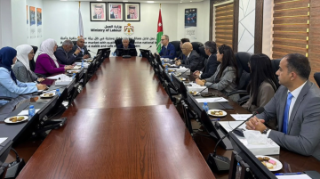 وزير العمل يبحث والسفير الإيطالي تعزيز التعاون وزير العمل يبحث والسفير الإيطالي تعزيز التعاون