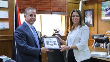 عبوات بلاستيكية لدعم مرضى الشلل الدماغي .. مبادرة جديدة في الأردن عبوات بلاستيكية لدعم مرضى الشلل الدماغي .. مبادرة جديدة في الأردن