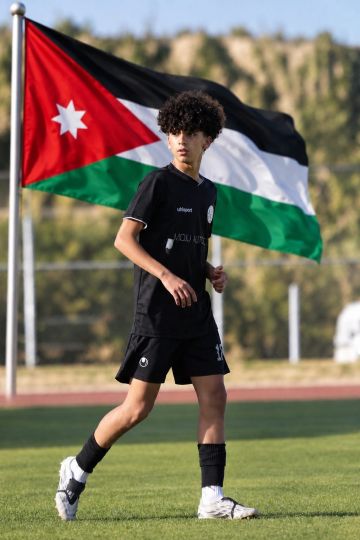 أحمد العمري  ..  موهبة أردنية شابة تخطو أولى خطواتها نحو حلم النشامى
