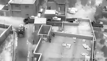 بالفيديو.. الأمن العام ينشر مشاهد من مداهمة الإرهابيين في الكرك بالفيديو.. الأمن العام ينشر مشاهد من مداهمة الإرهابيين في الكرك
