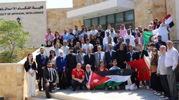وفد شبابي عربي يطلع على تجربة كلية الذكاء الاصطناعي بجامعة البلقاء التطبيقية