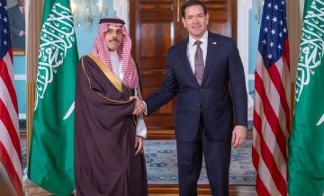 وزيرا خارجية السعودية وأميركا يبحثان حماية أمن الملاحة وأوضاع اليمن وزيرا خارجية السعودية وأميركا يبحثان حماية أمن الملاحة وأوضاع اليمن