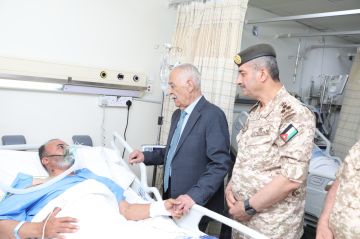 بتوجيهات ملكية .. الديوان الملكي يتابع الأوضاع الصحية لمصابي الاعتداء بالكرك بتوجيهات ملكية .. الديوان الملكي يتابع الأوضاع الصحية لمصابي الاعتداء بالكرك