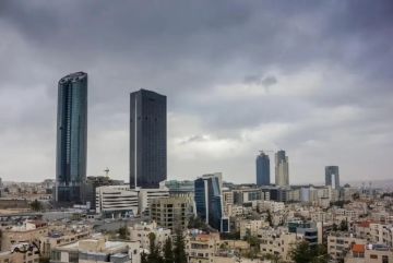 طقس معتدل واحتمال زخات مطرية متفرقة اليوم طقس معتدل واحتمال زخات مطرية متفرقة اليوم
