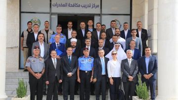 مدير الأمن العام يفتتح المبنى الجديد لمركز تدريب مكافحة المخدرات مدير الأمن العام يفتتح المبنى الجديد لمركز تدريب مكافحة المخدرات