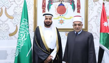 الخلايلة يبحث مع الربيعة تيسير رحلات الحجاج والمعتمرين الأردنيين الخلايلة يبحث مع الربيعة تيسير رحلات الحجاج والمعتمرين الأردنيين