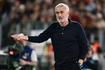 كلاسيكو الأرض ..  صدام الأيديولوجيا بين عقل مورينيو وجنون فليك