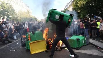 نقطة تحول .. فرنسا تستعد لموجة جديدة من الاحتجاجات الطلابية نقطة تحول .. فرنسا تستعد لموجة جديدة من الاحتجاجات الطلابية