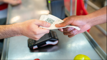 هل تشكل إيصالات المشتريات خطرا على الصحة؟ هل تشكل إيصالات المشتريات خطرا على الصحة؟