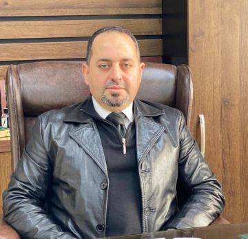 الحياة لا تفتح أبوابها لمن ينتظر الحياة لا تفتح أبوابها لمن ينتظر