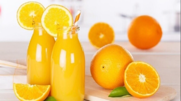طرق مدهشة يمكن لعصير البرتقال الصباحي من خلالها تعزيز صحتك طرق مدهشة يمكن لعصير البرتقال الصباحي من خلالها تعزيز صحتك