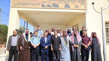 وزير الشباب يتفقد المراكز الشبابية في لواء الحسا وزير الشباب يتفقد المراكز الشبابية في لواء الحسا
