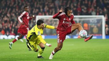 ليفربول يقلب الطاولة على فياريال برباعية.. وسيتي يكتسح أيك أثينا بخماسية