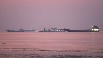 إيران تعلن الاتفاق مع عمان على إحداثيات الممرات الآمنة في هرمز إيران تعلن الاتفاق مع عمان على إحداثيات الممرات الآمنة في هرمز