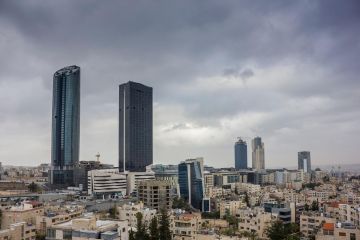 طقس معتدل حتى السبت وزخات مطرية متفرقة طقس معتدل حتى السبت وزخات مطرية متفرقة