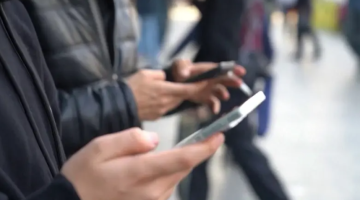 كيف توفر استهلاك باقة الإنترنت على آيفون؟