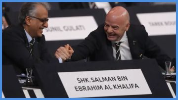 من الخلاف إلى الدعم .. تحول لافت بموقف الاتحاد الآسيوي تجاه إنفانتينو من الخلاف إلى الدعم .. تحول لافت بموقف الاتحاد الآسيوي تجاه إنفانتينو